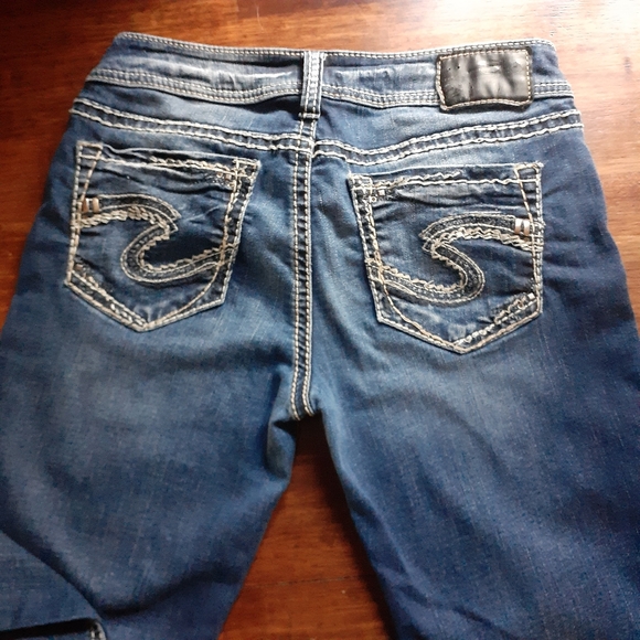 Silver Jeans Suki Mid Straight Fluid - Picture 14 of 16